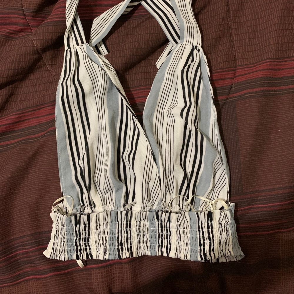 Cropped top - Picture 2 of 2